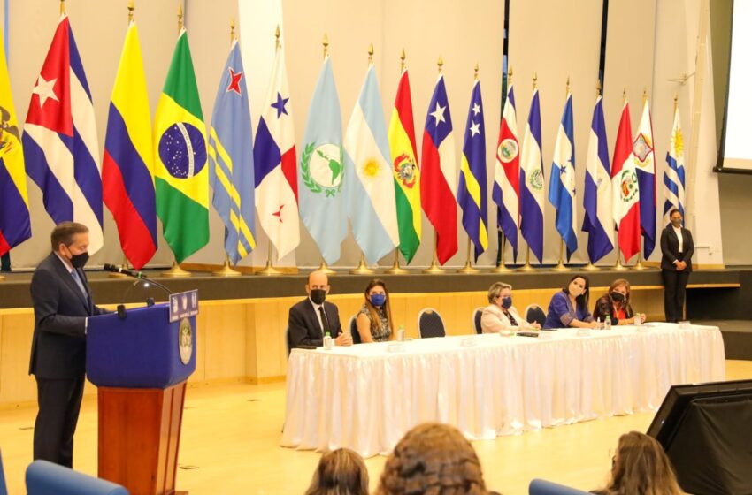  Ministra María Inés Castillo es elegida presidenta Mujeres (CIM) de la OEA