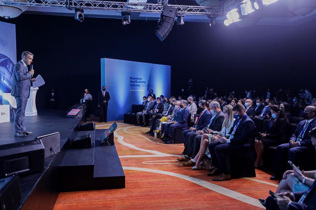 Líderes latinoamericanos y globales se encuentran en Panamá