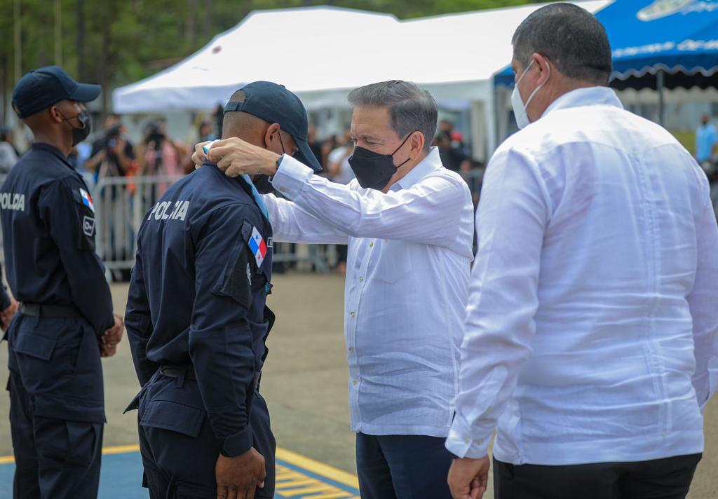 Presidente Cortizo dice que profesión de policía exige alto grado de honestidad