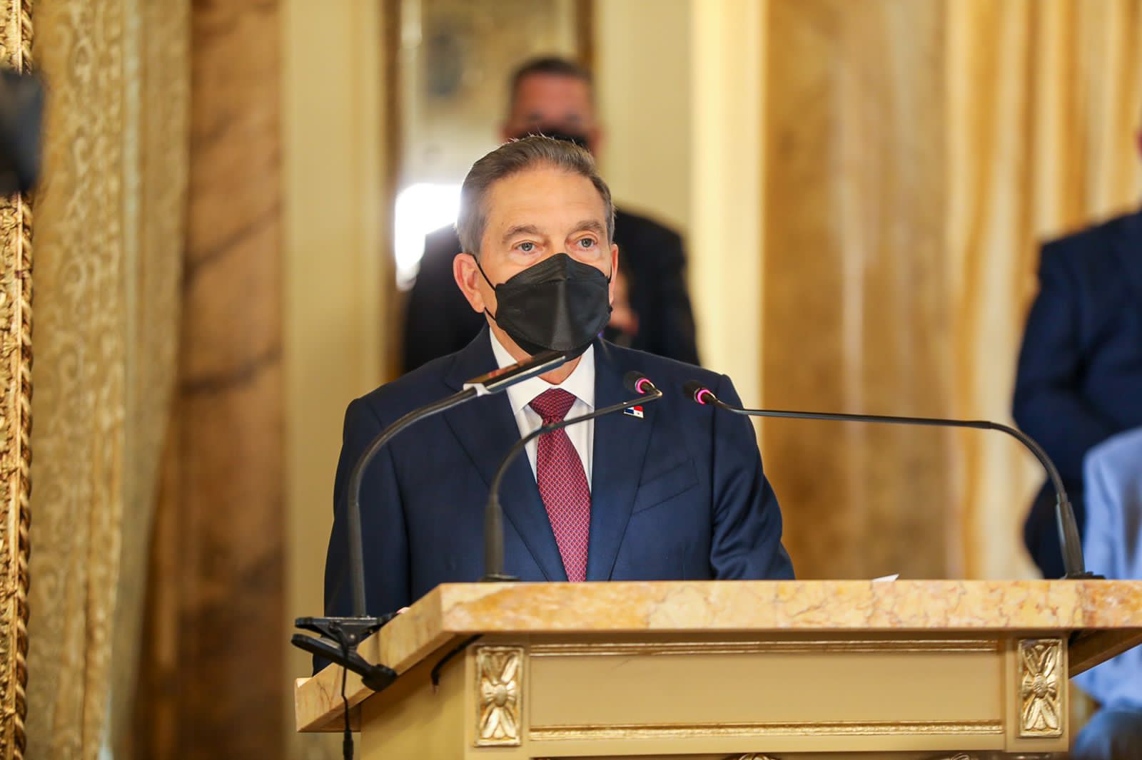 Presidente Laurentino Cortizo confirma problema de salud, viajará a EE.UU.