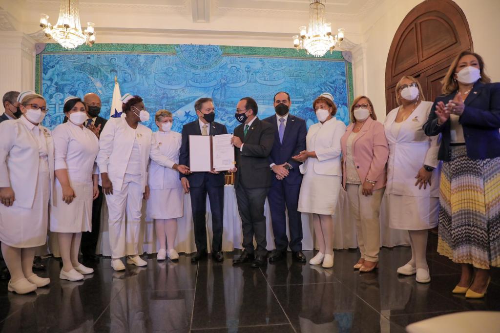 Gobierno asigna terreno para construir nueva sede de la Facultad de Enfermería