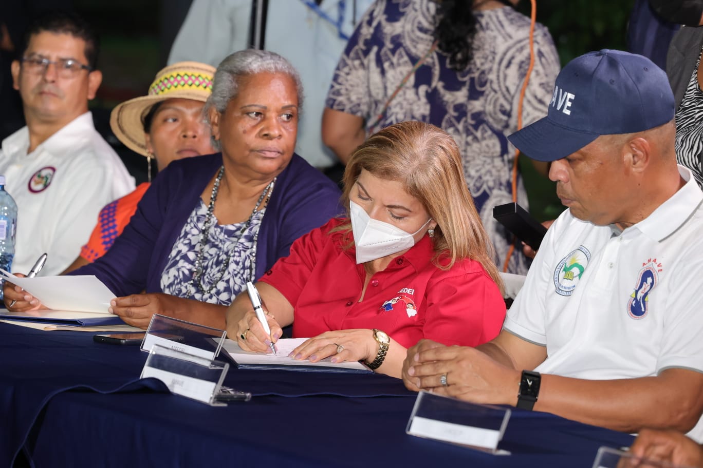 Reinician sus clases las escuelas del sector oficial