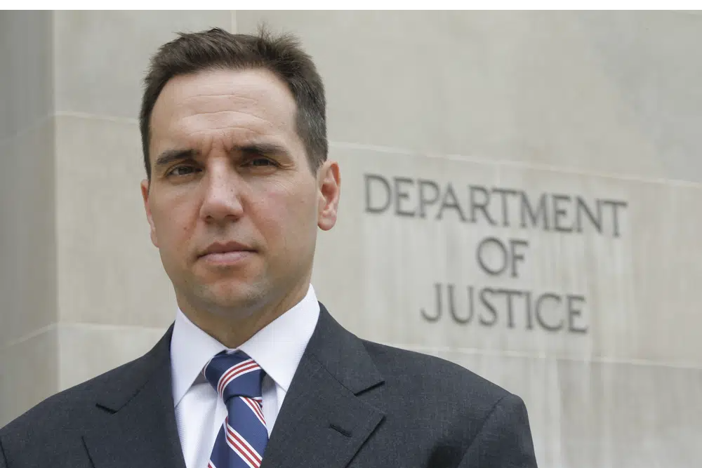 Citan a funcionarios electorales en disputa con el expresidente Donald Trump