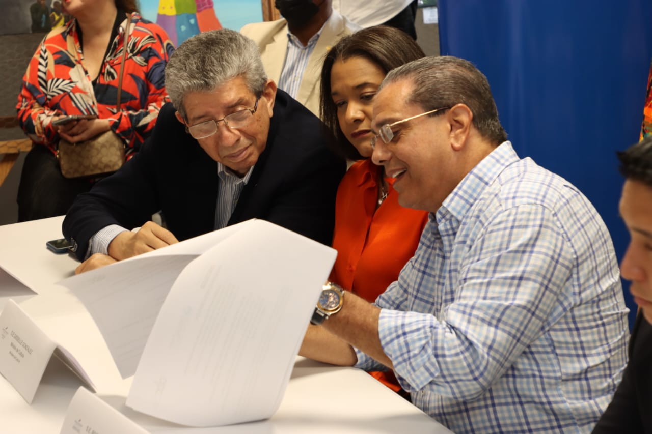 Presentan propuesta urbana para dar auge turistico en Colón