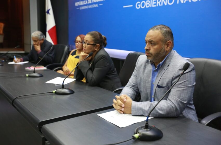  Trabajadores de Minera Panamá asisten a reunión en la Presidencia