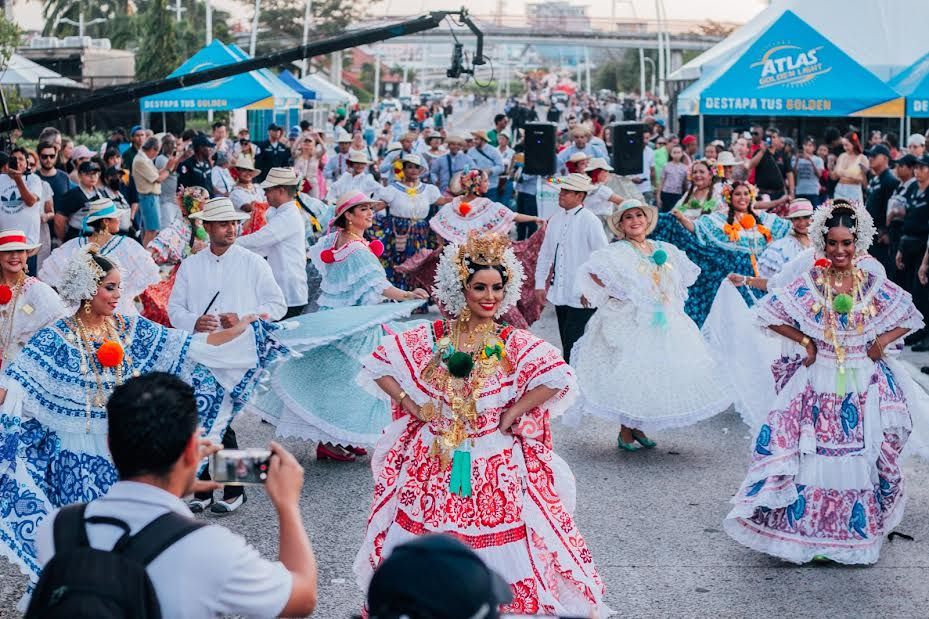 Sigue la alegría del Carnaval de Panamá, con culecos en Cinta Costera