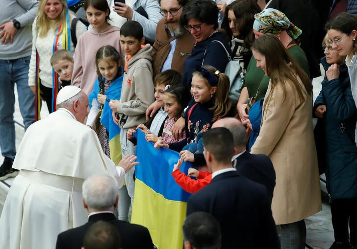  Papa Francisco pide alto al  fuego en Ucrania