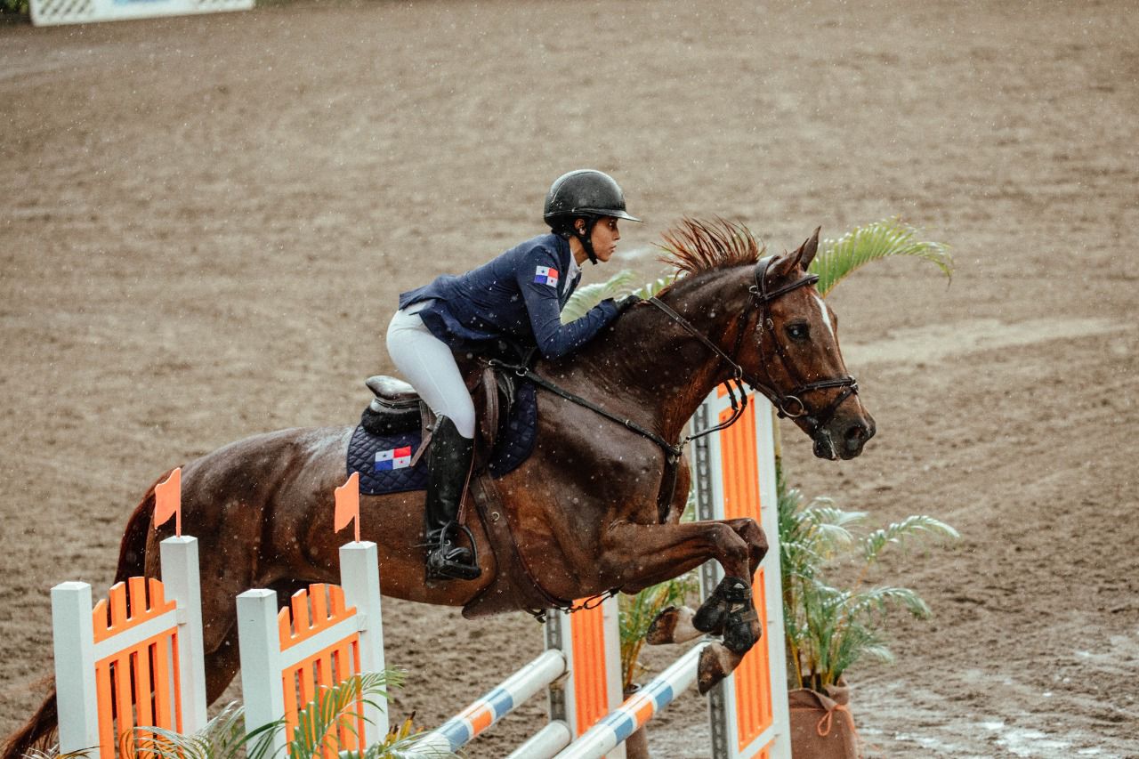 La equitación viaja a torneo en Guatemala