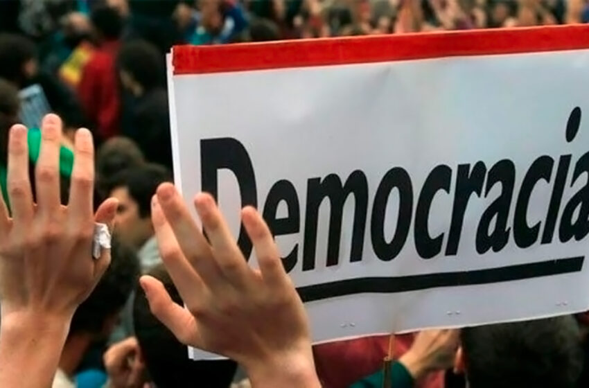  Democracia: Urge gobierno del verdadero cambio