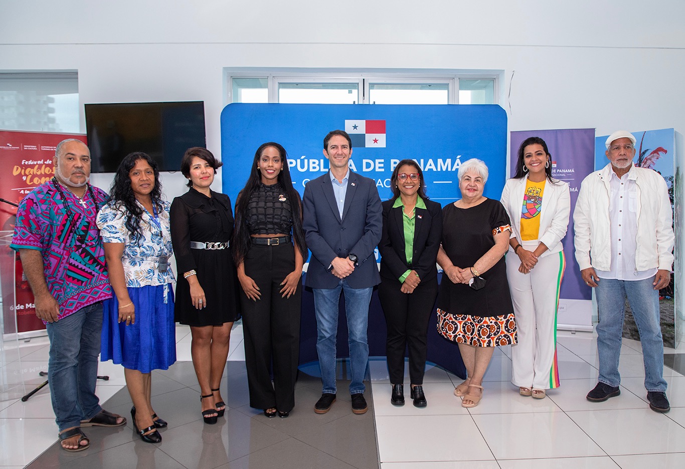 Preparan el Festival de la Pollera, Congo y máscaras en Portobelo