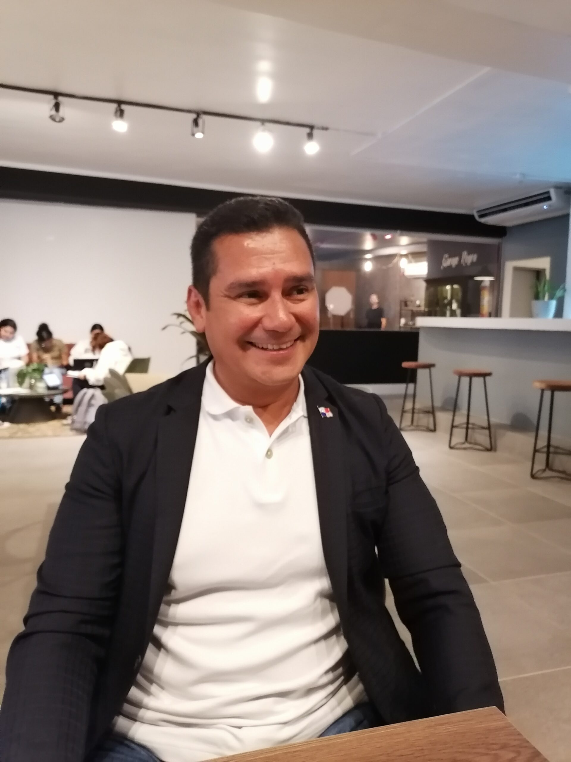 Un alcalde está para mucho más que aceras y parques bonitos