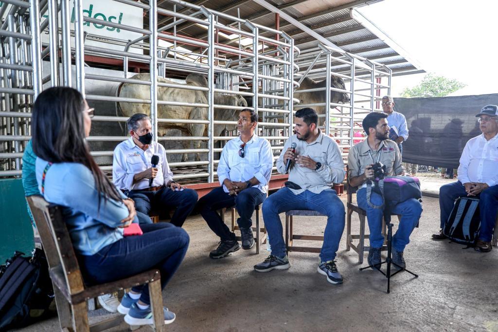 Presidente Cortizo hace llamado al diálogo a educadores