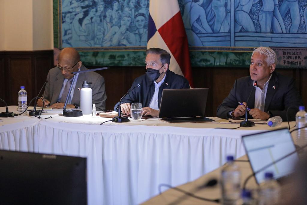 Ministros confirman avances de proyectos en ejecución