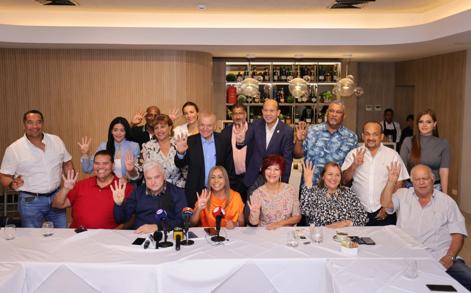 Respaldan a Martinelli frente a persecución política