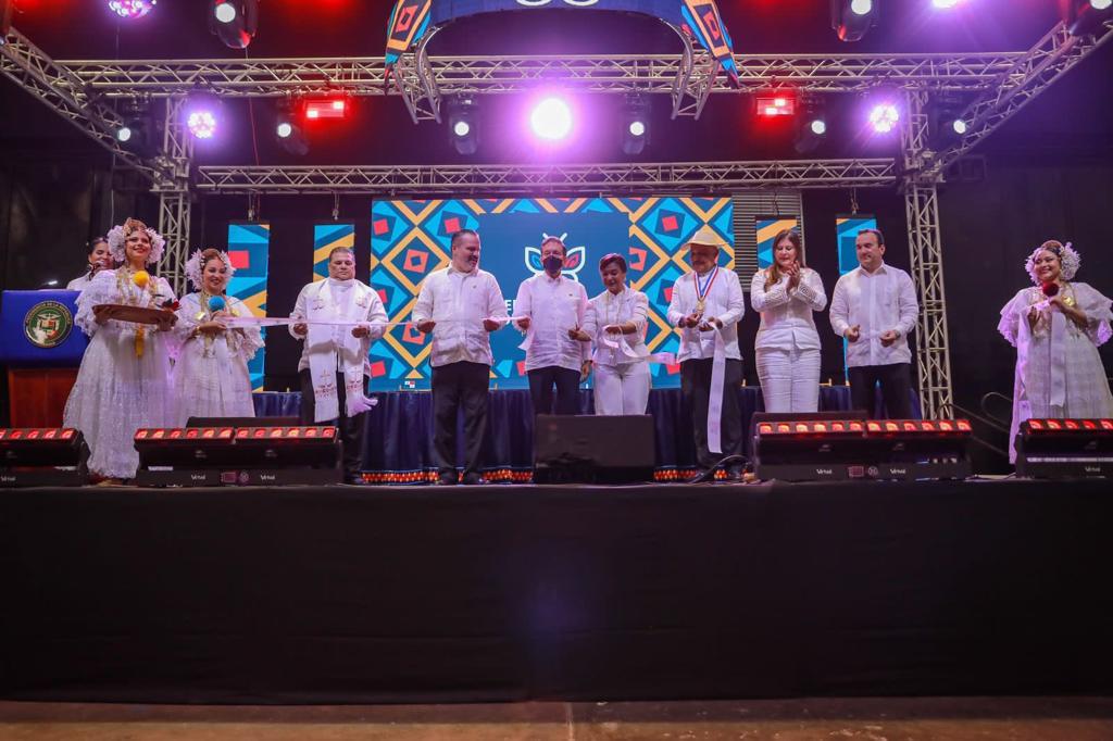 Presidente Cohen inaugura la XLIII Feria de Artesanías