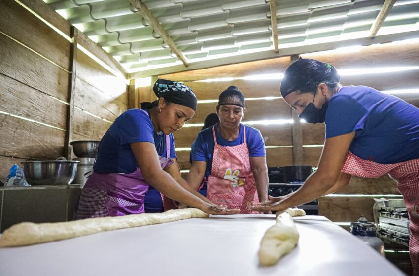  Mujeres rurales exitosas generan ingresos, pan en la olla