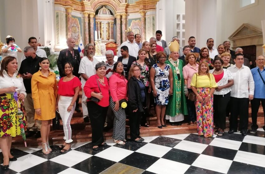  Arzobispo de Panamá felicita el Día del Periodista