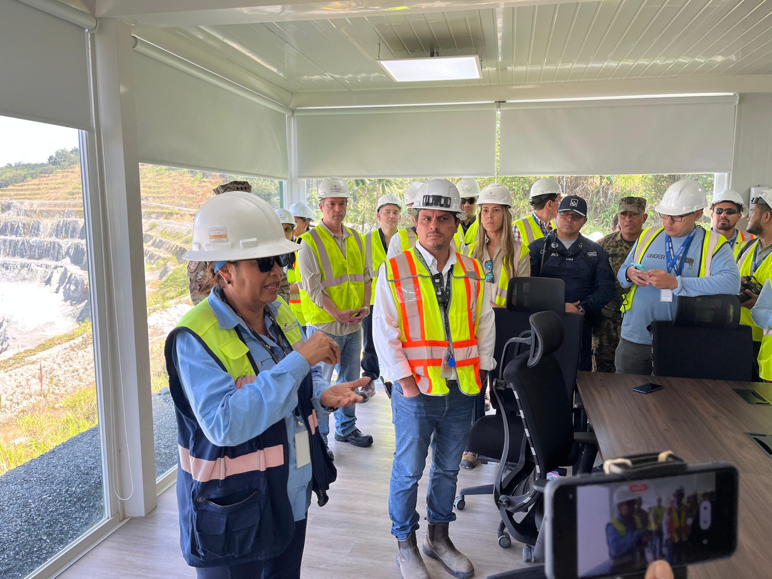 Comisión Fiscalizadora visita a Cobre Panamá