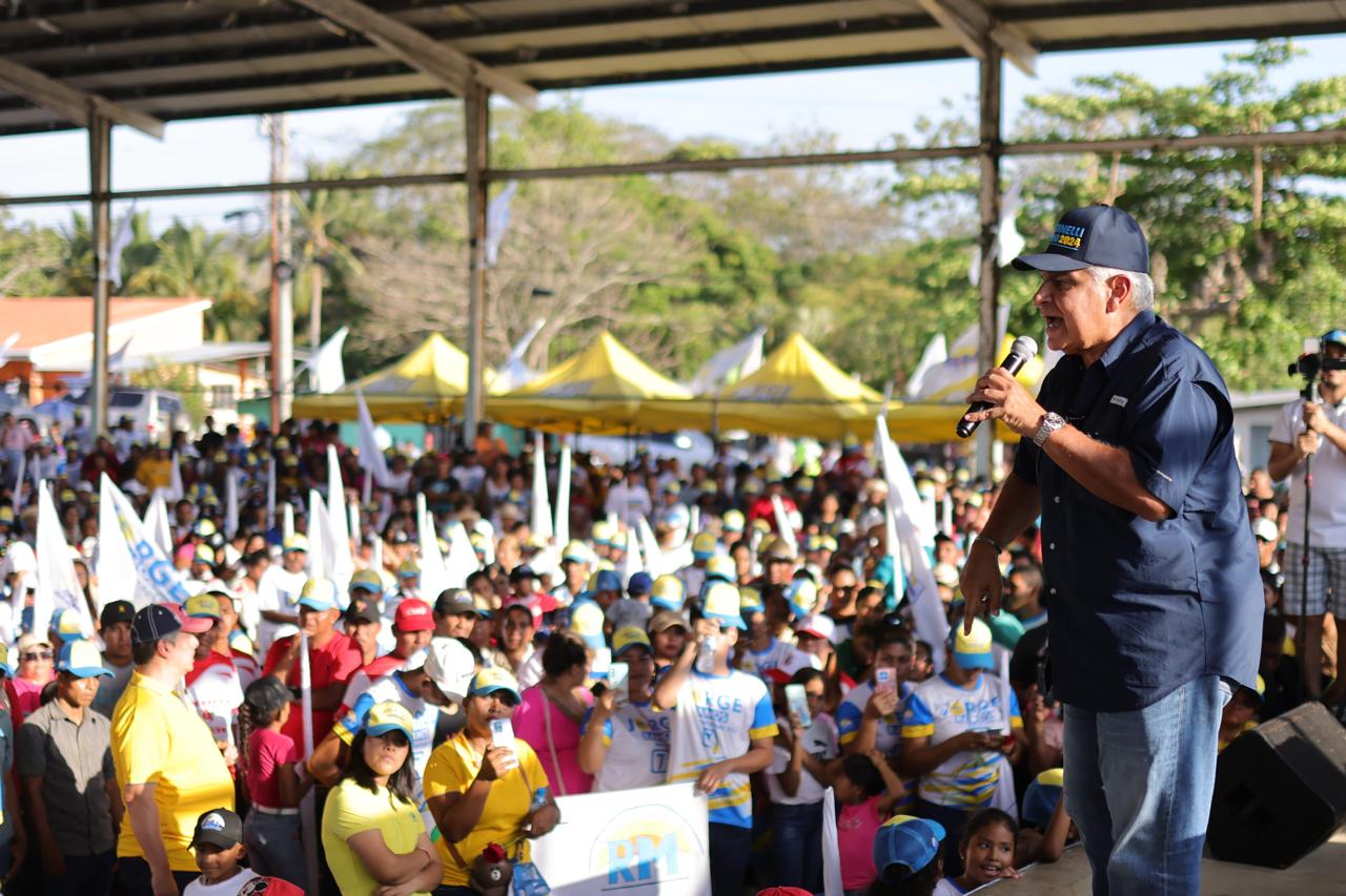 Raúl Mulino: Cuarto puente, El metro y conclusión de la carretera