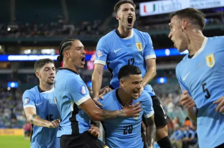 Derrotan a Panamá en Copa América, Uruguay en su debut