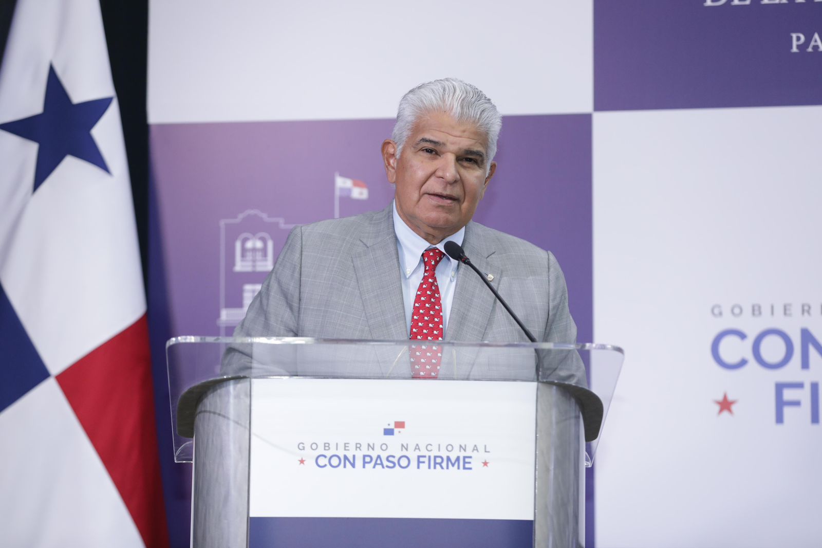 Se podrá importar medicamentos para uso personal, aclara el presidente Mulino