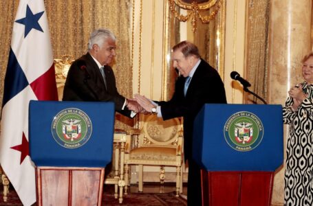 Presidente Mulino recibe al presidente electo de Venezuela