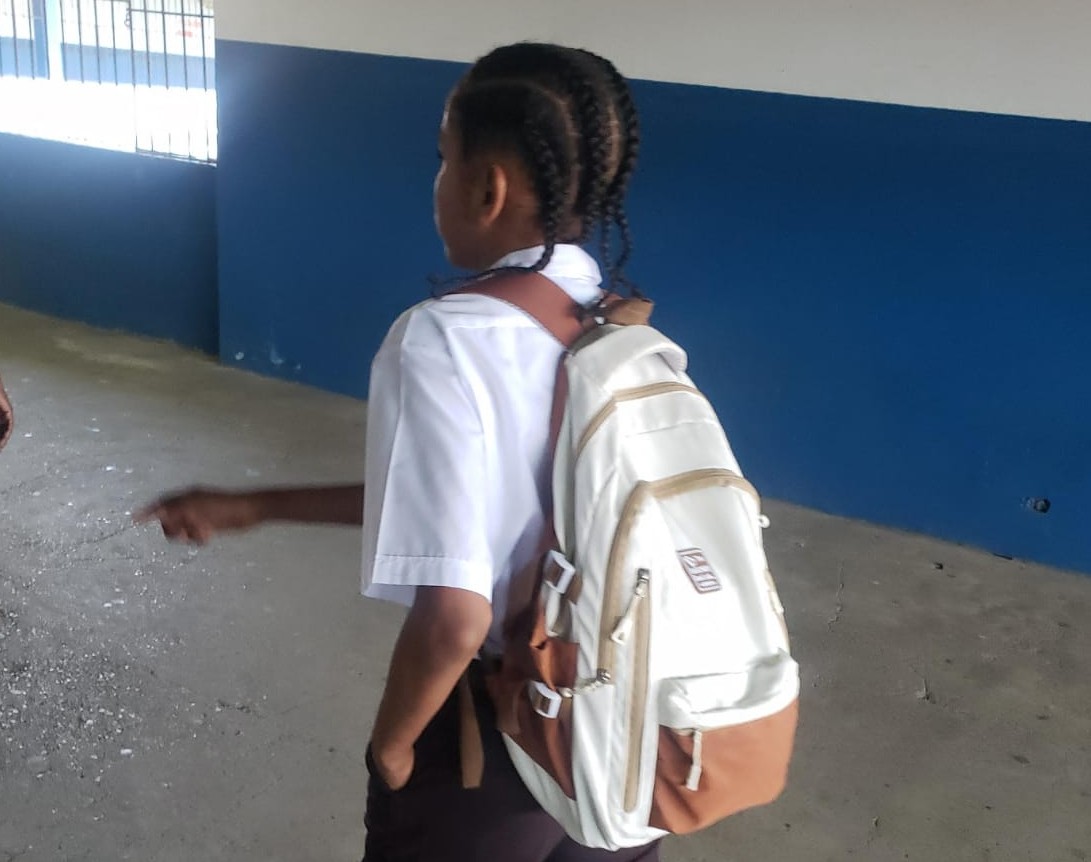 Previenen discriminación cultural en escuela de Colón