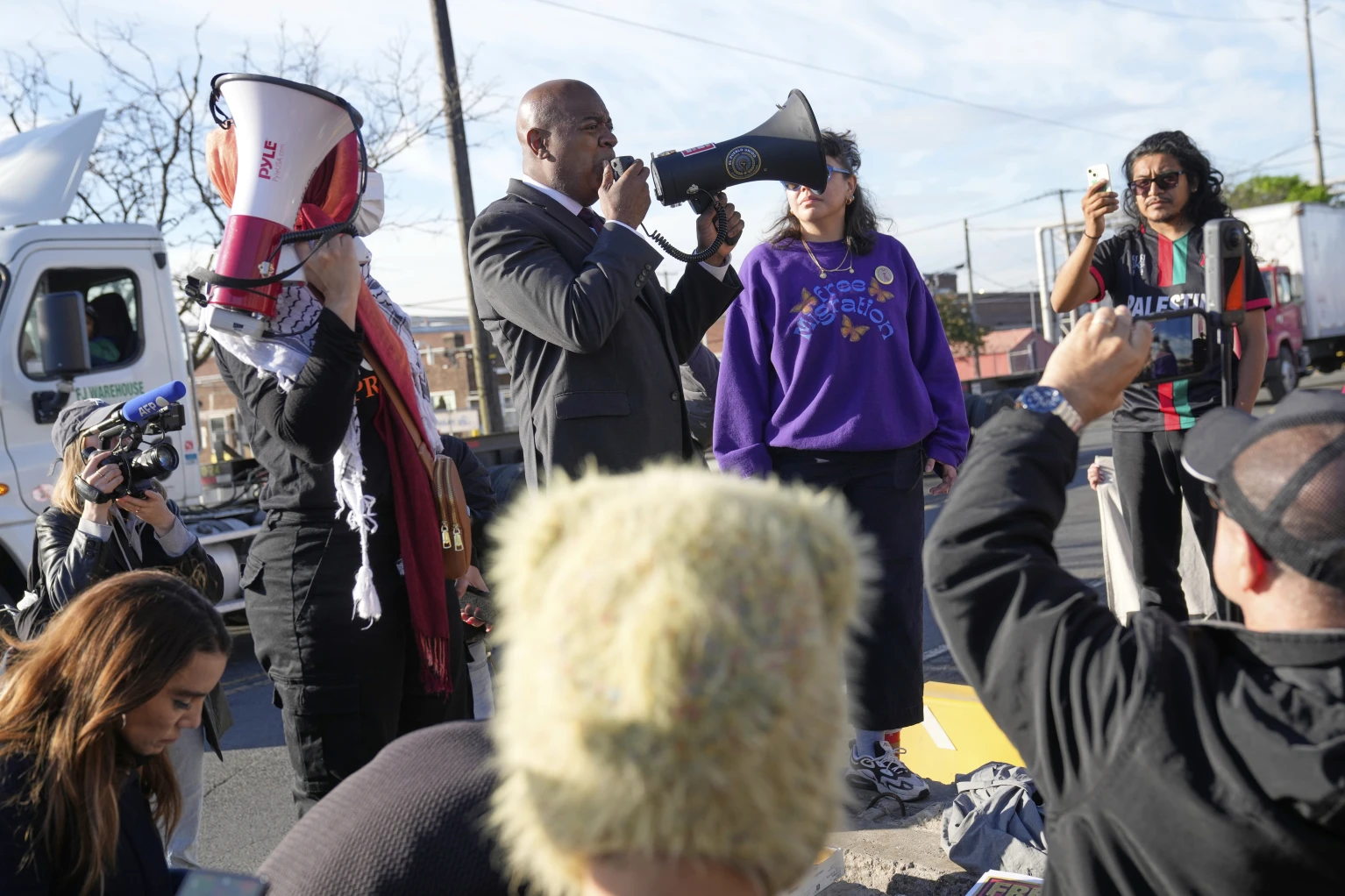 Arrestan al alcalde Ras Baraka en Nueva Jersey