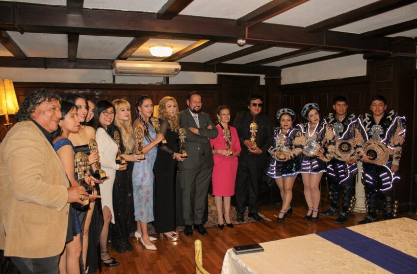 Panamá  presente  en la VII entrega  de los Tumi de Oro Award en Lima