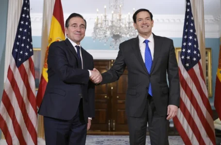 España defiende gasto en defensa, EE.UU. le pide hacer más