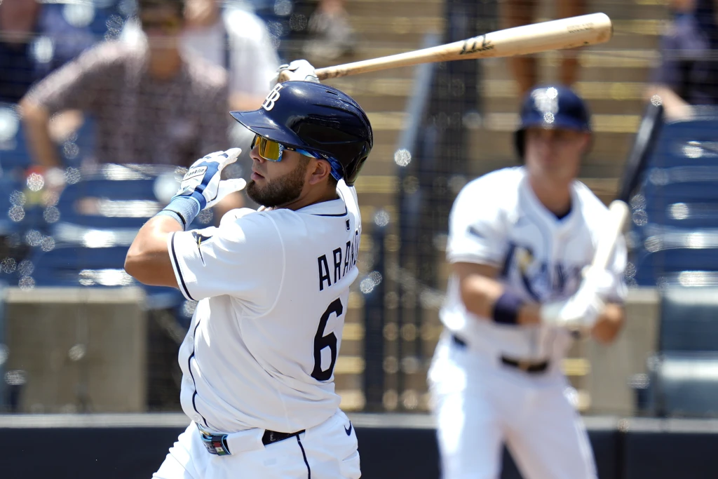 Mexicano Aranda impulsa  dos carreras, los Rays logran victoria