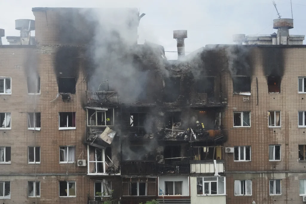 Misiles rusos alcanzan ciudad ucraniana de Járkiv