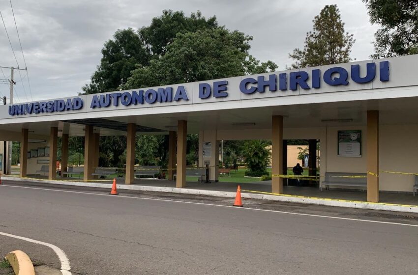 Rector de la UNACHI enfrenta grave crisis con optimismo y esperanza