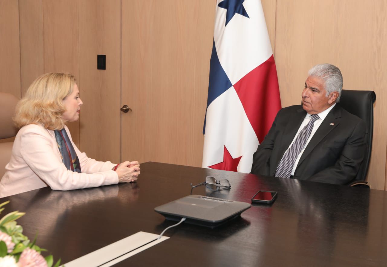 Unión Europea reafirma interés en Panamá, precisa Nadia Calviño