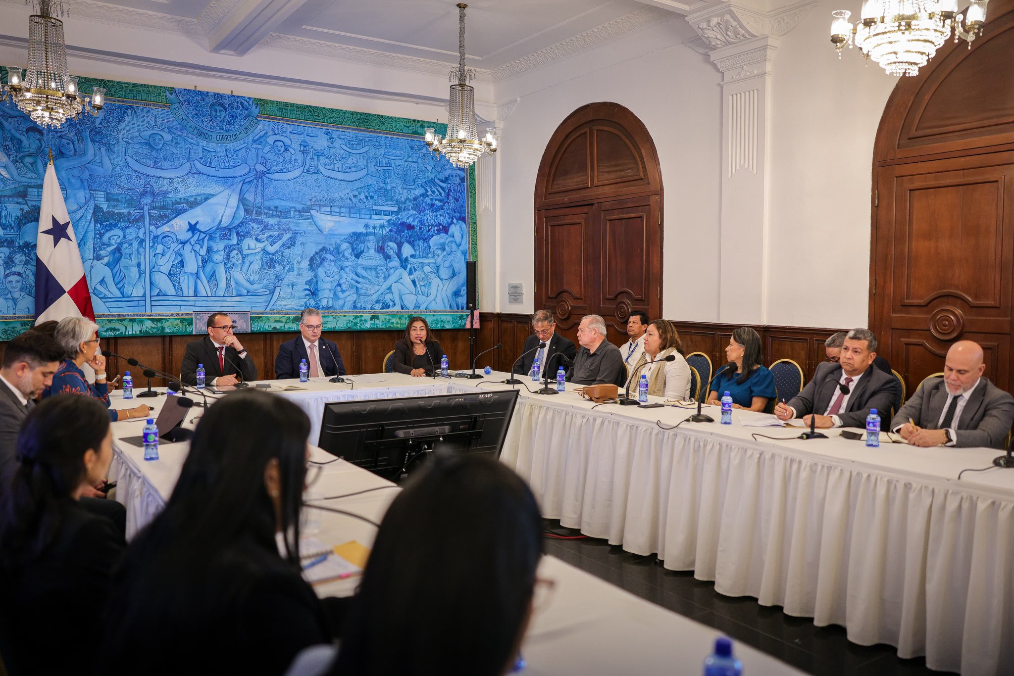 Trazan ruta para Interconexión Eléctrica Colombia - Panamá.