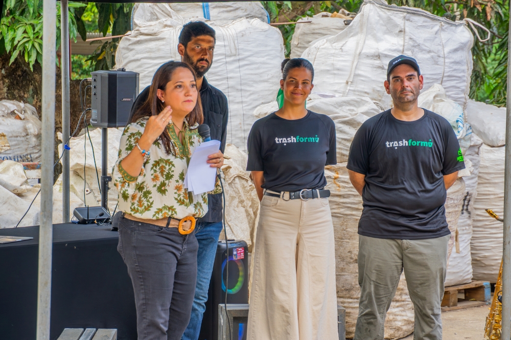 Inauguran planta de procesamiento de plásticos, Senacyt y Trashforma impulsan