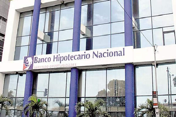 Proponen pasar Banco Hipotercario al Miviot y la Caja de Ahorros, en Consejo de Gabinete