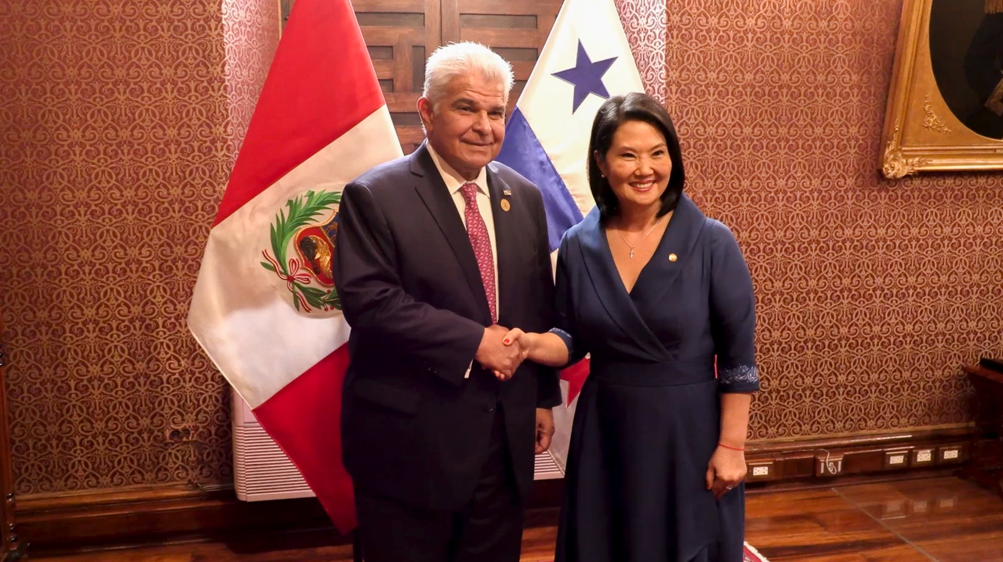 Presidente Mulino participa en la toma de poseción de Keiko Fujimori