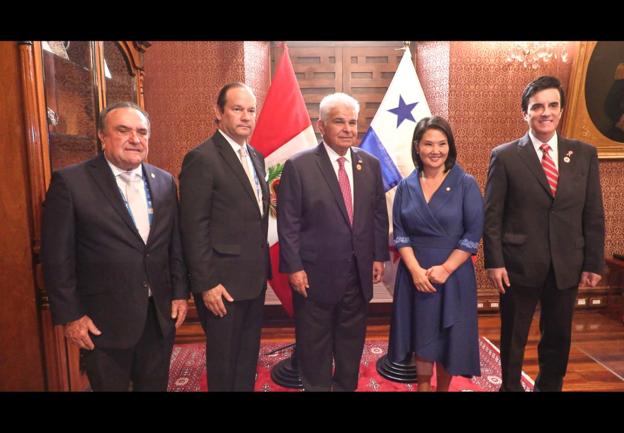 Panamá y Perú ponderan el TLC y la adhesión al Tratado de Neutralidad