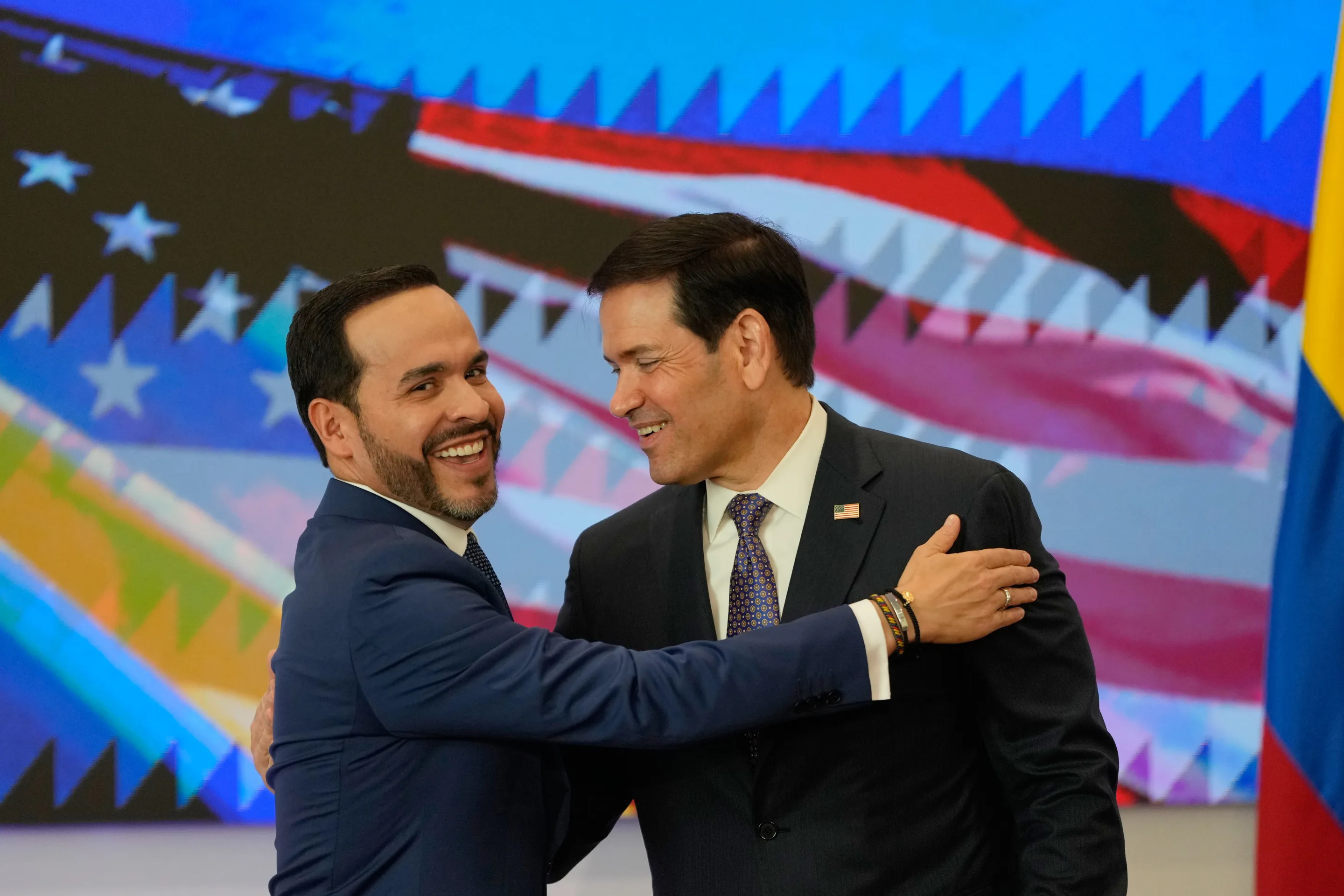 EE.UU. tiene los fondos  para la seguridad en Colombia, pero aseguran China ni Cuba tendrán petróleo  gratis de Venezuela.