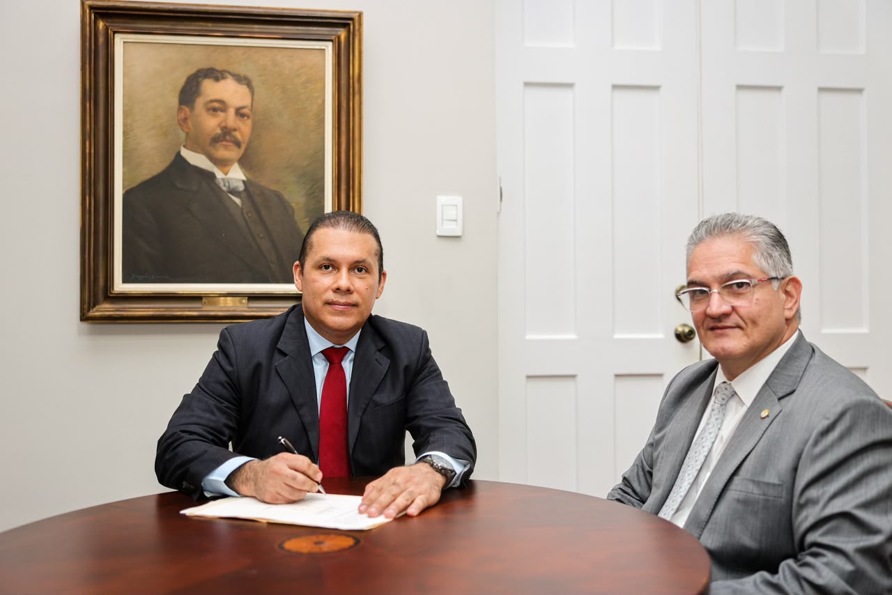 Wiliam González es el nuevo viceministro administrativo del Meduca