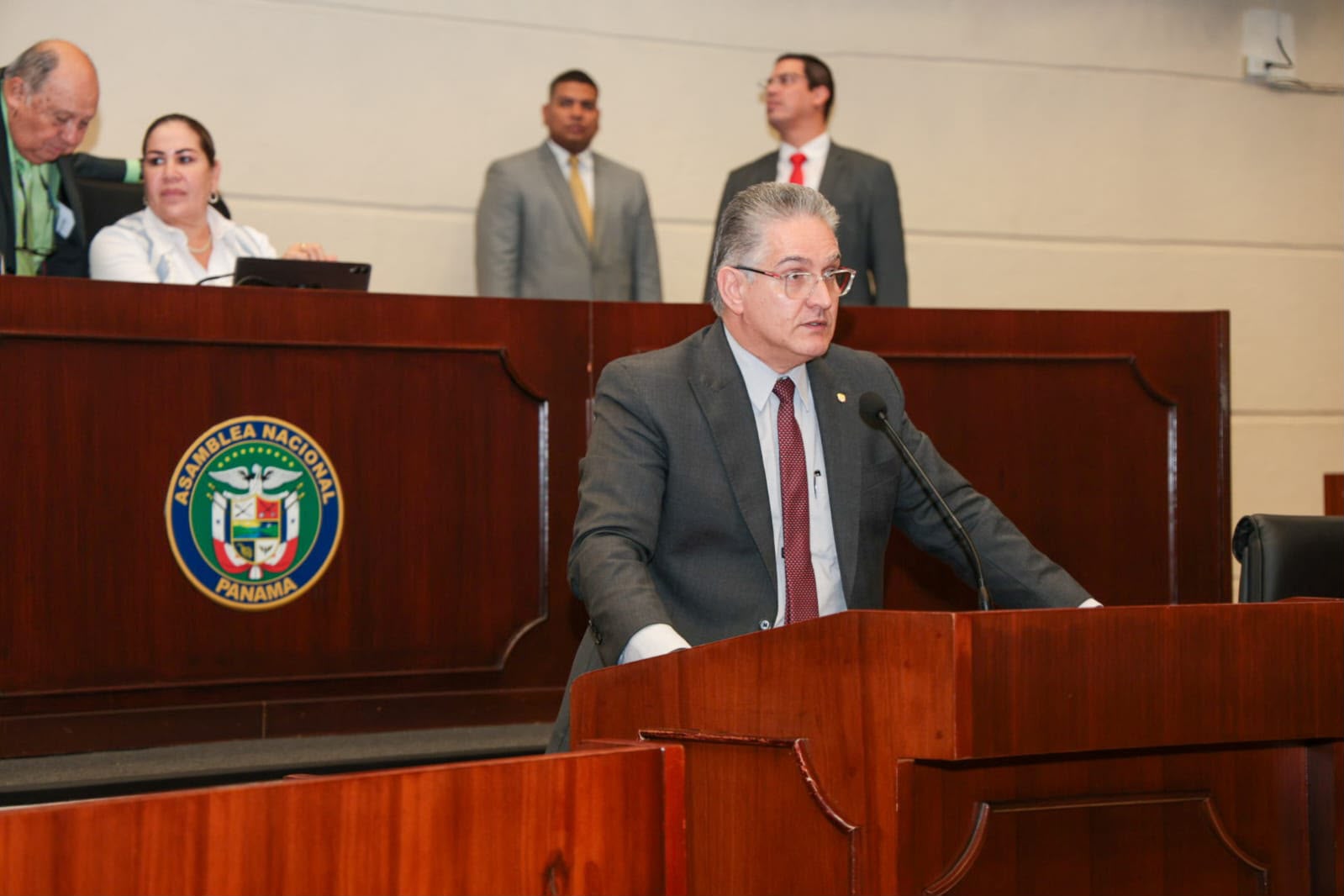 Ministro Orillac presenta proyecto de Ley sobre Régimen APP