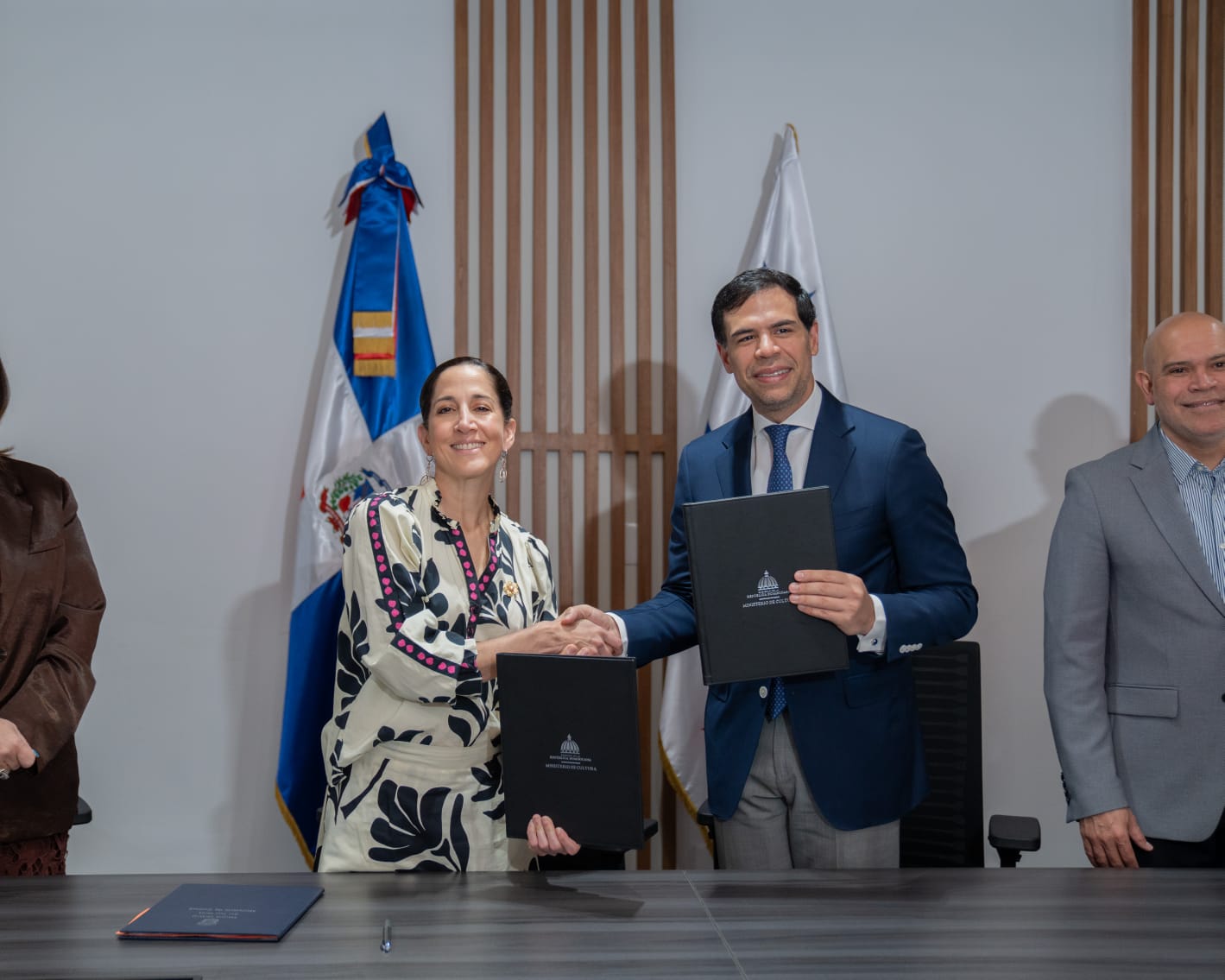 Panamá y República Dominicana  firman convenio para producir cine